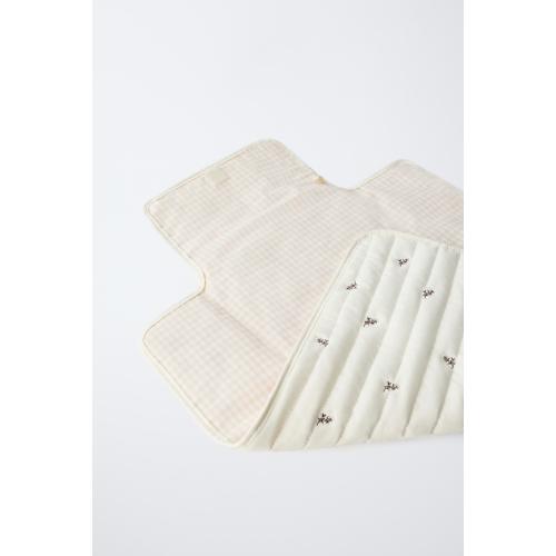 FLORAL CHANGING PAD