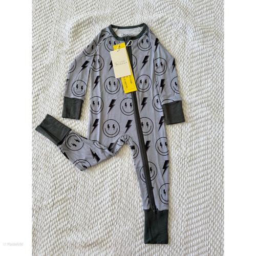Convertible Bamboo Baby Grey Pajama Set: Rock n Roll Style with Happy Face
