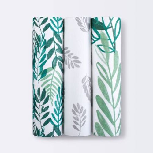 Muslin Swaddle Blanket - Cloud Island™ Green: 47x47 Inches, Solid Pattern, Floral Theme, Set of 3