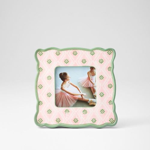 Sanderson Scalloped Ceramic Picture Frame