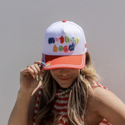 MOTHERHOOD TRUCKER HATS (2 COLORS) – KAXI.co