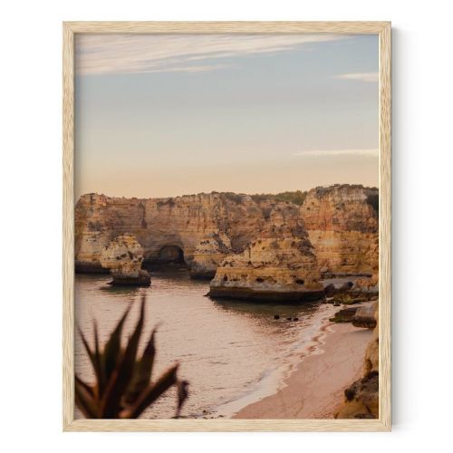 Haus and Hues Oak Wood Single Picture Frame with Plexiglass Cover