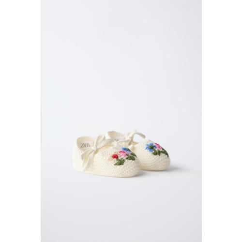 EMBROIDERED FLORAL BOOTIES - Off White | ZARA United States
