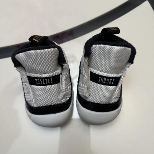Jordan 11 Retro Low white trainers #sneakers...