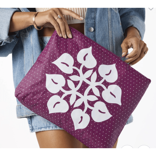 Max Pouch - Hilo Dot White on Plum