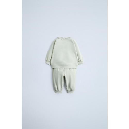 SWEATSHIRT AND JOGGER PANTS MATCHING SET - Mid-green | ZARA United States