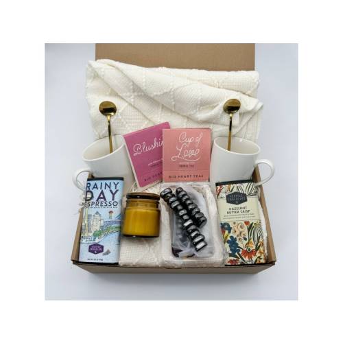 Date Night Gift Box with Magnetic Chess Game Stones for Couples, Family, Friends, Parents, Gift Basket for Couples, Parent-Child Time