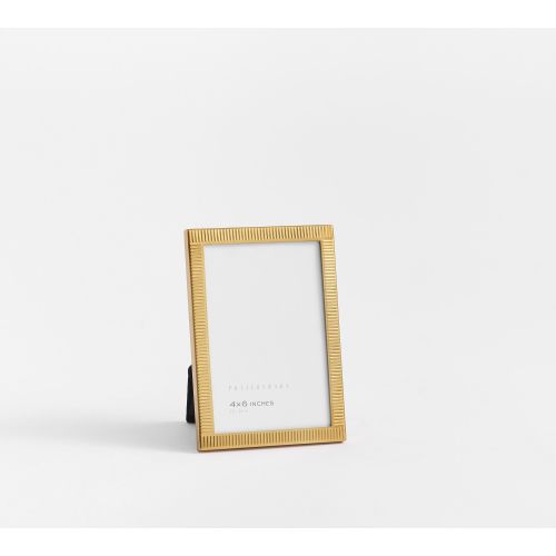 Maeve Thin Metal Frames