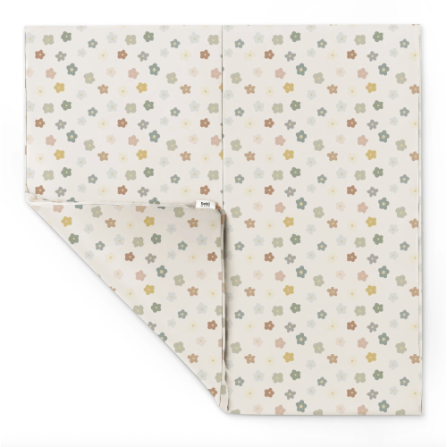 Toki Kids Outdoor Padded Playmat - Color: Playful Posies; Size: Mega