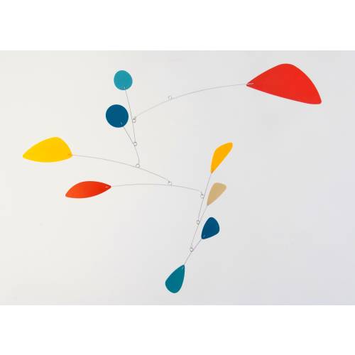 Móvil moderno de mediados de siglo, escultura móvil colgante en varios colores (rojo, amarillo y azul). Totalmente de metal. 71 x 56 cm. Ideal para