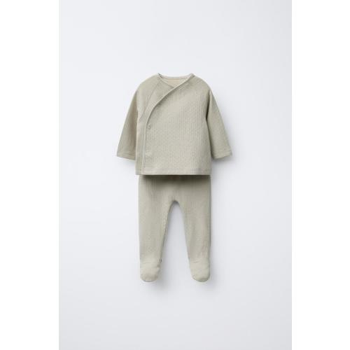 TEXTURED T-SHIRT AND LEGGINGS SET - Ecru | ZARA United States