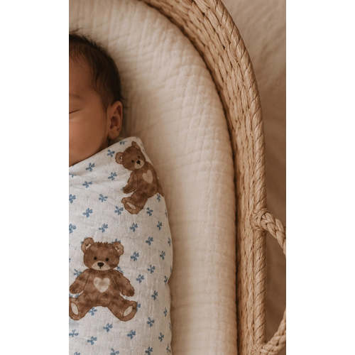 Studley Teddy Bear Picnic Swaddle – blue daisy