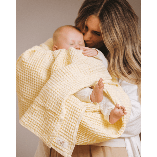 Little Fishies Waffle Blanket – Butter – Sand Cloud