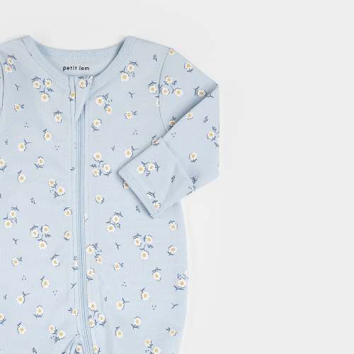 Fresh Floral Print on Soft Blue Sleeper