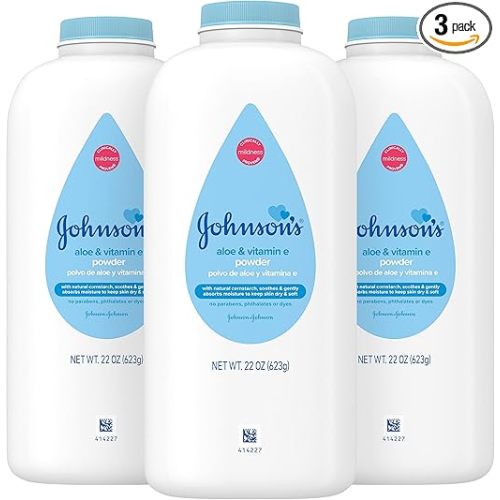 Johnson's Baby Powder with Naturally Derived Cornstarch, Aloe & Vitamin E for Delicate Skin, Hypoallergenic, Free of Parabens, Phthalates & Dyes for Gentle Baby Skin Care, 22 oz, 3 Pack