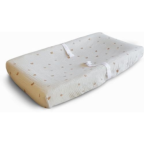 mushie Extra Soft Muslin Fitted Changing Pad Cover (Rainbows)