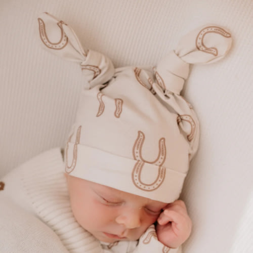 Double Knot Beanie | Western Horse Shoe