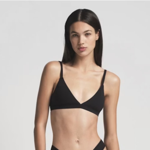 FITS EVERYBODY TRIANGLE BRALETTE | ONYX | SKIMS