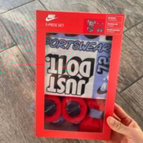 Brand New Nike 3-Piece Baby Set Newborn(0-6M)