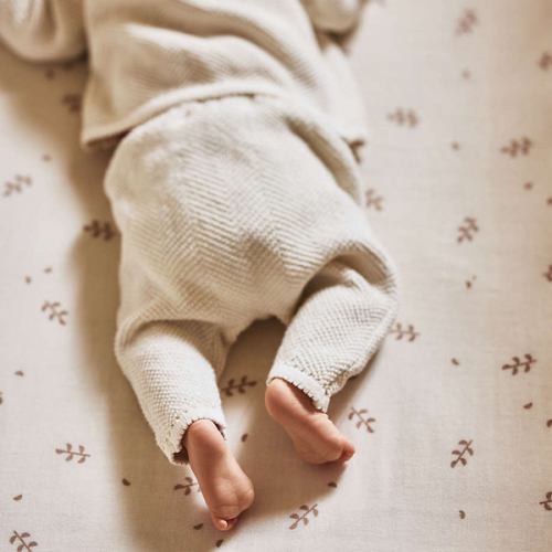 Supersoft Undyed Leaf Print Organic Cotton Gauze Baby Crib Fitted Sheet