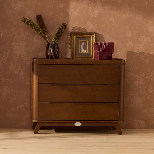 Theo Chest and Changer | Timeless Design in FSC® Timber - iL Tutto