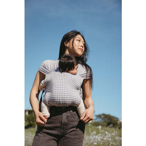 Lewis Aerial Newborn Buckle Wrap – WildBird