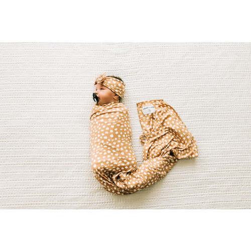 The Everyday Swaddle Blanket, Spotted Sand – Ben+James