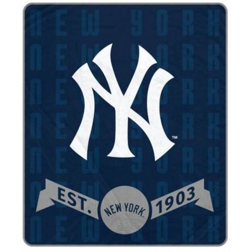 MLB Banner Icon Ultra Cozy Blanket - New York Yankees