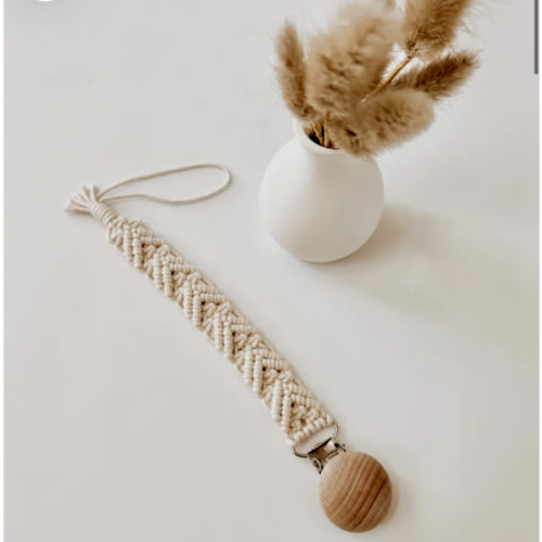 Macrame Pacifier Clip – Three Peas