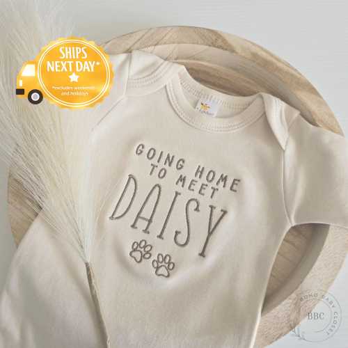 Embroidered Going Home to Meet My Pups Puppy Onesie® brand, New Best Friend Onesie® Personalized Dog Name Onesie® Dog Name Z14