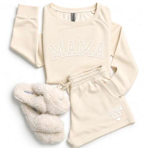 Personalized Mom Coming home outfit with kids names. Custom Mama Hospital Outfit. Mom Loungewear. Mama Neutral Sweasuit. Aesthetic mama gift