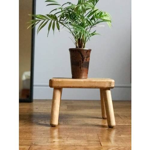 Reclaimed Wooden Stool: Rustic Rectangular Display, Handmade