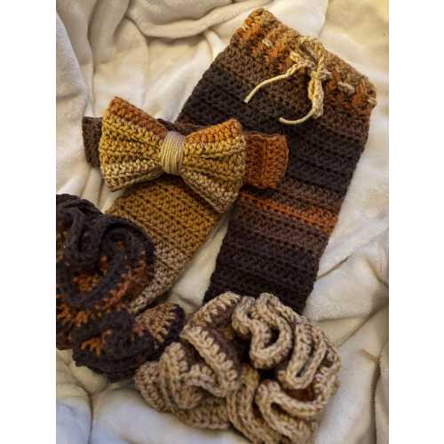 Crochet Bow and Ruffle Pants Set for Baby