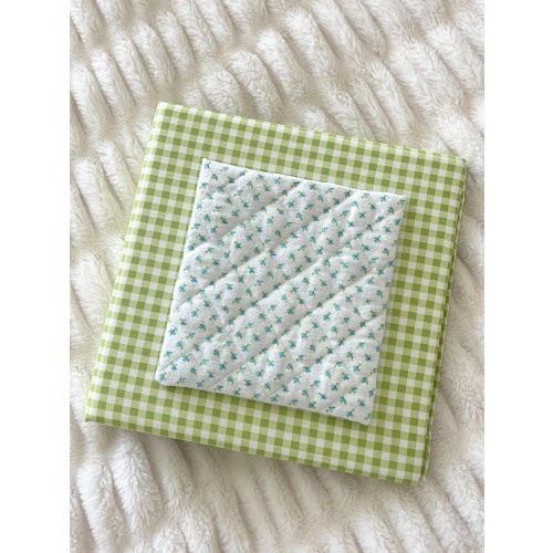 Custom Fabric Scrapbook: Handmade Keepsake Memory Book, 12x12