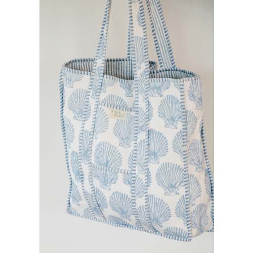 The Market Tote- Seaside Blue Shells