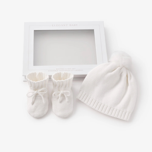 Cream Knit Hat & Booties Gift Set – Elegant Baby