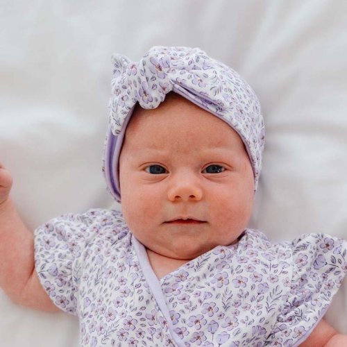 RUCHED BEANIE WITH BOW