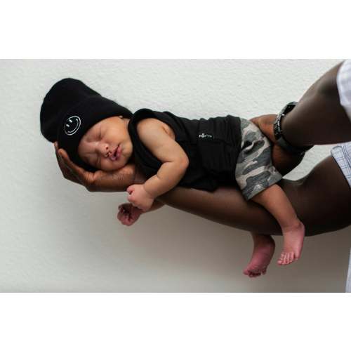 BAMBOO CUFF SMILE BEANIE- Black