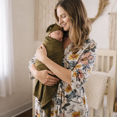 Floral Labor & Delivery Robe + Olive Green Swaddle Set – Matching Mommy and Me Hospital Outfit – Newborn Swaddle – Baby Coming Home Outfit