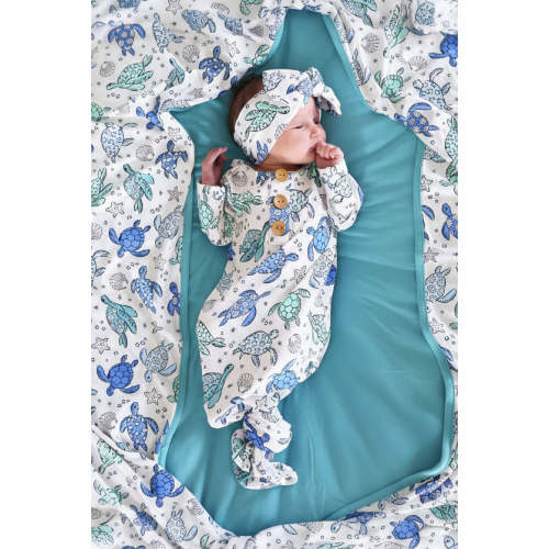 Sea Turtle Splash Newborn Baby Knot Gown & Hat Set