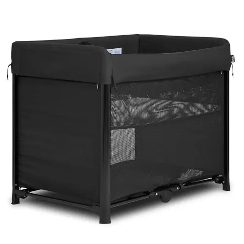 Evolur Zane Portable Playard with Instant Fold, Removable Mattress Cover & Full-Size Zipper Bassinet – Lightweight Travel Crib for Infant (0–18 Months) Black