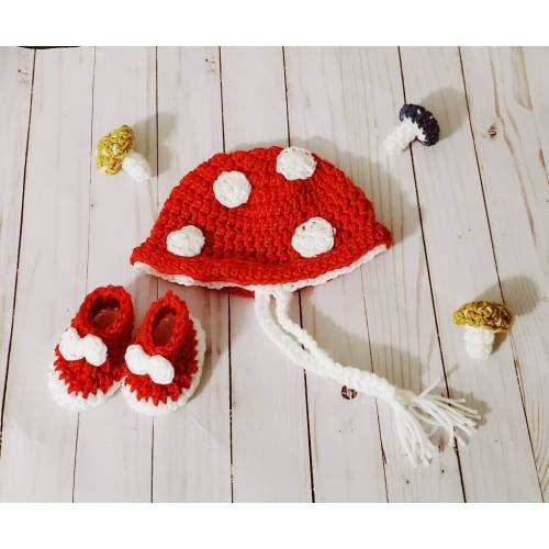 Crochet Mushroom Costume Bucket Hat With Ties, Mushroom Baby Hat, Handmade Mushroom Clothing, Baby Photo Prop, Forest Mushroom Cottagecore