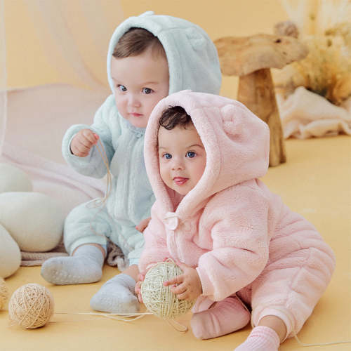 Dave & Bella Newborn Girls/Boys Winter Soft Plush-lined Hooded Baby One-Pieces Romper
