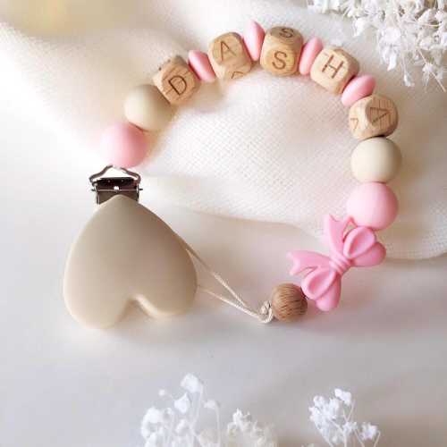 Personalized pacifier clip: heart, crochet beads, bow and daisy flower| Personalized gift for a newborn baby or baby shower
