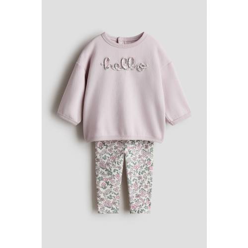 2-PIECE TOP AND LEGGINGS SET