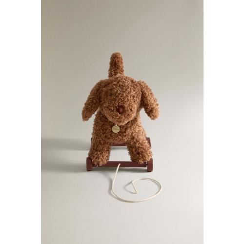 KIDS’ PLUSH TOY DOG WITH WHEELS