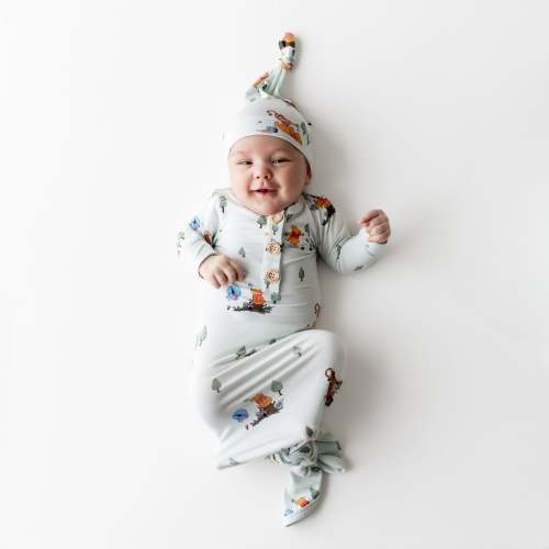 Knotted Gown with Hat Set in Winnie the Pooh Hundred Acre Wood