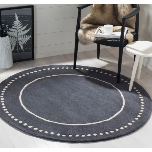 SAFAVIEH Handmade Bella Alverta Dotted Border Wool Rug