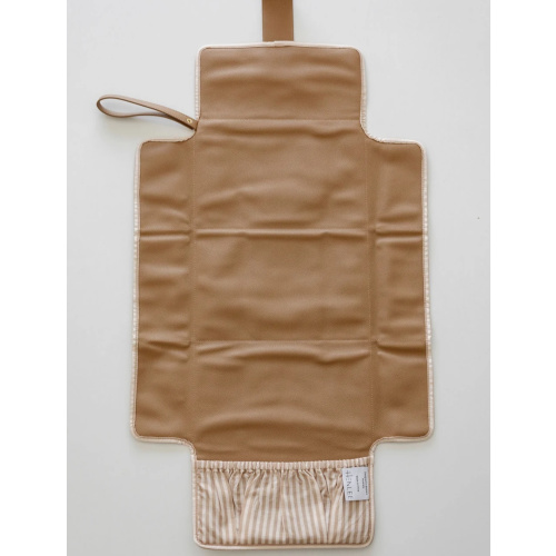henlee.co/collections/baby/products/baby-changing-clutch