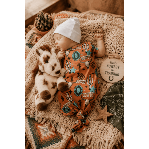 Western Kids Emporium - Little Cowgirls & Cowboys Newborn Western Howdy Knotted Gown | Baby Boy Western Clothes - Newborn Western Howdy Knotted Gown | Baby Boy Western Clothes